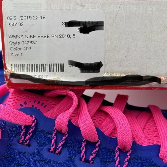 Nike WMNS Sneakers in Blue with Pink Accents NIKE FREE RUN
942837 403 - Picture 16 of 16